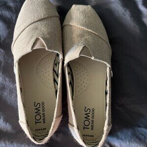 Tom's Alpargata W size 5.5 wide Natural brand new
